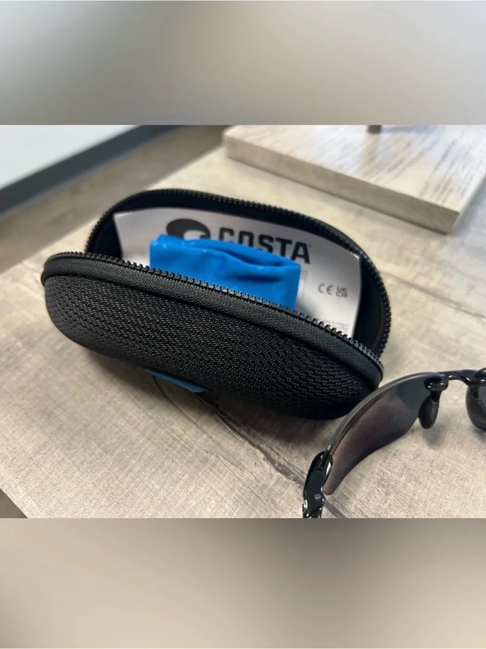 Costa Gulf Shore Shiny Black with Blue Mirrored Lenses, Cloth, & Case